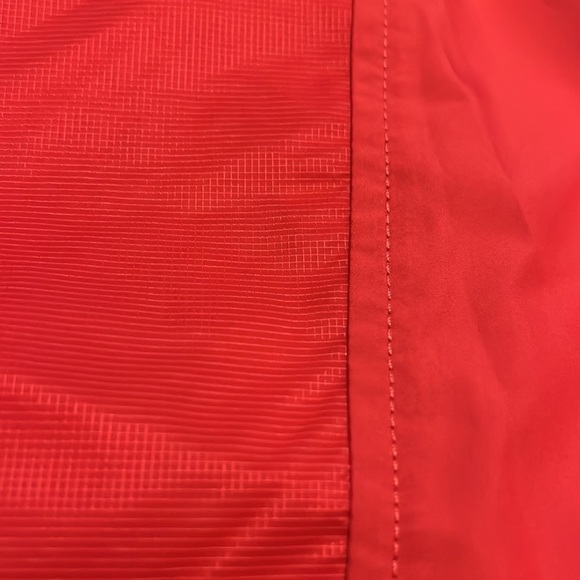 The north face women’s outline short in horizon red, new - Picture 5 of 15